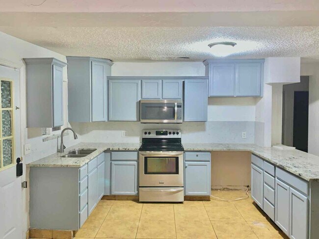 3670 S 4265 W, Salt Lake City, UT 84120 - photo 2