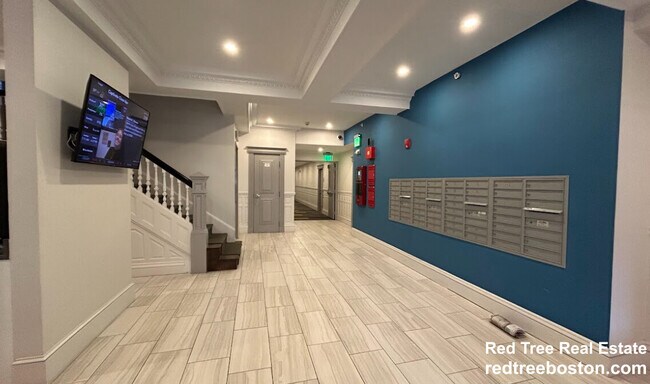 11 Queensberry St unit 3, Boston, MA 02215 - photo 3