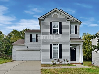 10615 Spring Rain Ct, Charlotte, NC 28278