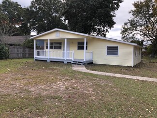 2320 Demaret Dr, Gulfport, MS 39507
