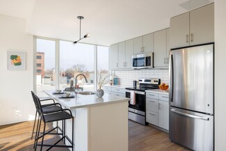 570 N 5th St, Philadelphia, PA 19123