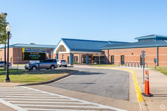 Kendall-Whittier Elementary just outside Turner Park provides quality education.