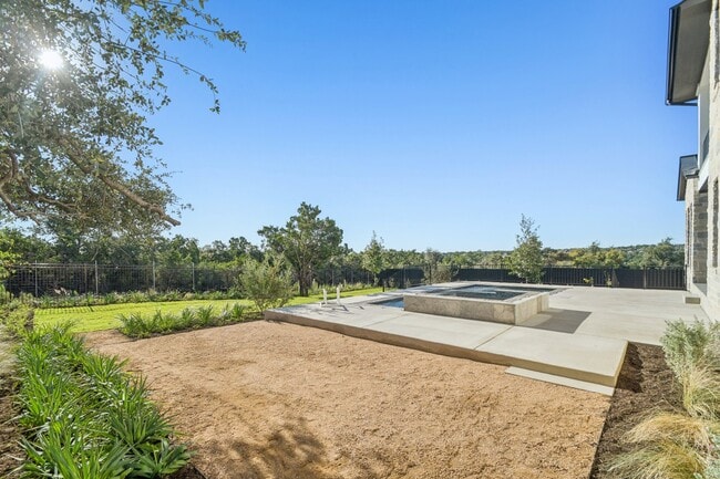 10117 Milky Way Dr unit 36599140, Austin, TX 78730 - photo 6