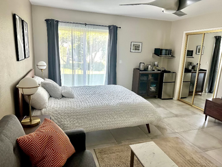 3155 E Ramon Rd, Palm Springs, CA 92264
