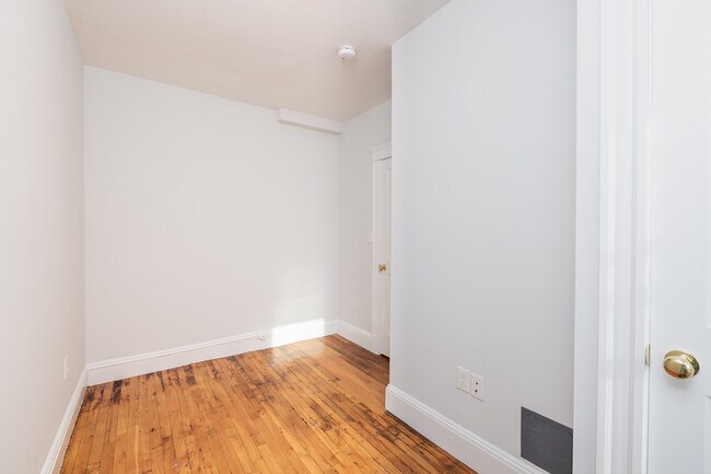 49 Worthington St unit 22, Boston, MA 02120 - photo 7