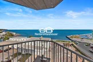 415 N Lake St Unit 601, Port Washington, WI 53074