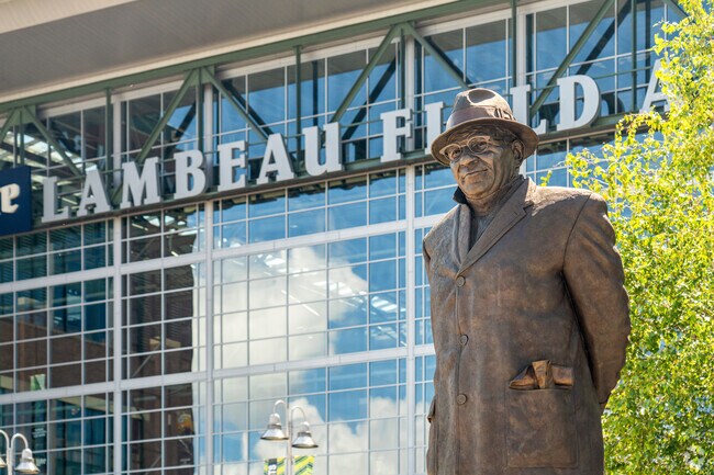 Bronze statue of Vince Lombardi stands tall at the Lambeau Field in Green Bay's Marquette Park.