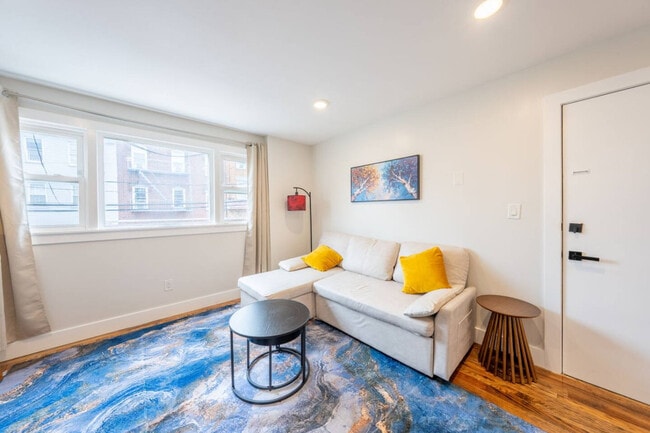 33 Adams St unit ID1357412P, Newark, NJ 07105 - photo 2