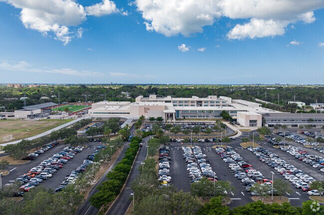 Riverview High School is a large public school.