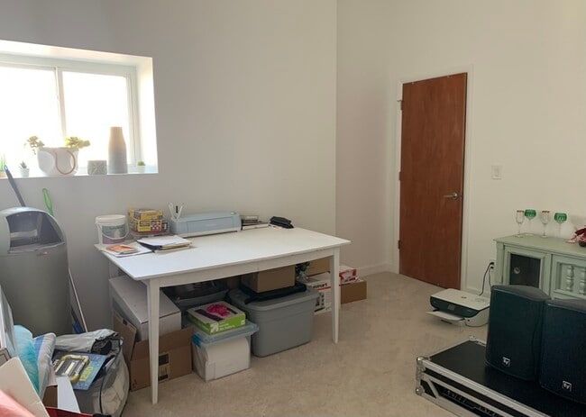 201 North Ave unit 2nd floor, Millvale, PA 15209 - photo 3