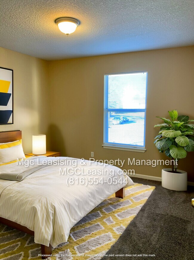 816 NE Westwind Ln, Lees Summit, MO 64086 - photo 6