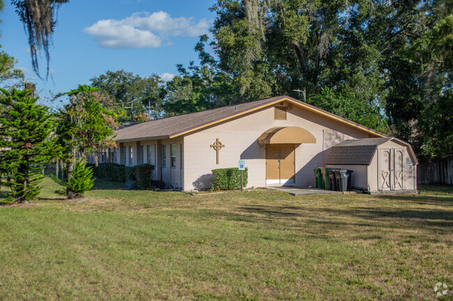 Holy Temple Christian Academy II provides private education in 
University Square.