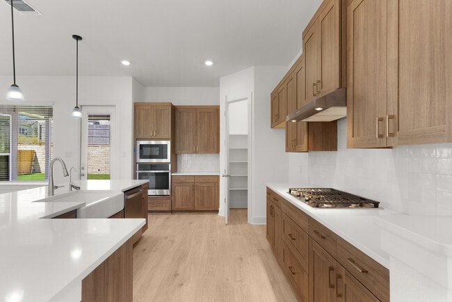 17612 Joyce Erna Ln, Pflugerville, TX 78660 - photo 3