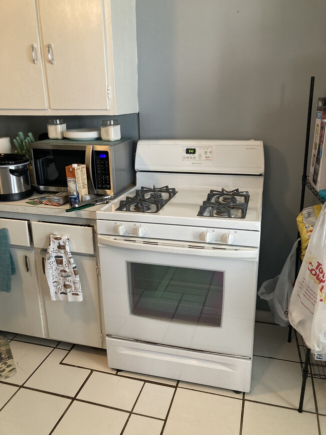 Kitchen Full size Gas stove