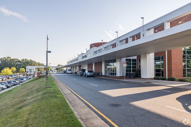 Convenient access to Charlottesville–Albemarle Airport from Piney Mountain area.