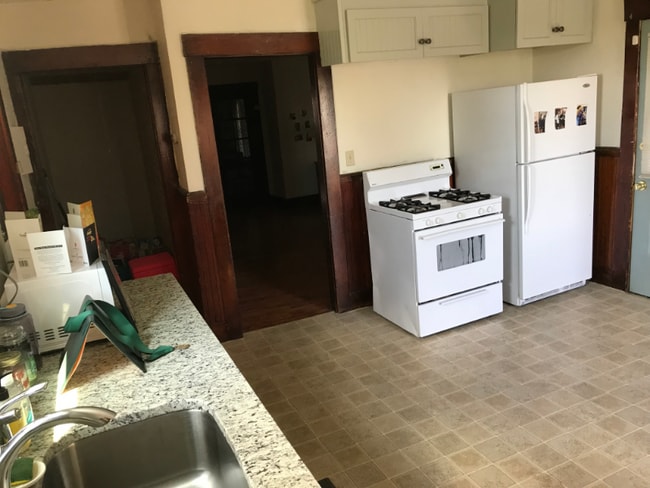 49 Cedar St unit 3L, Fitchburg, MA 01420 - photo 3