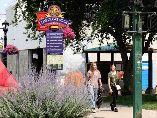 Last Chance Gulch in Helena has popular restaurants like On Broadway.