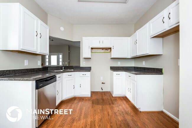 6584 Planters Ct, Morrow, GA 30260 - photo 5