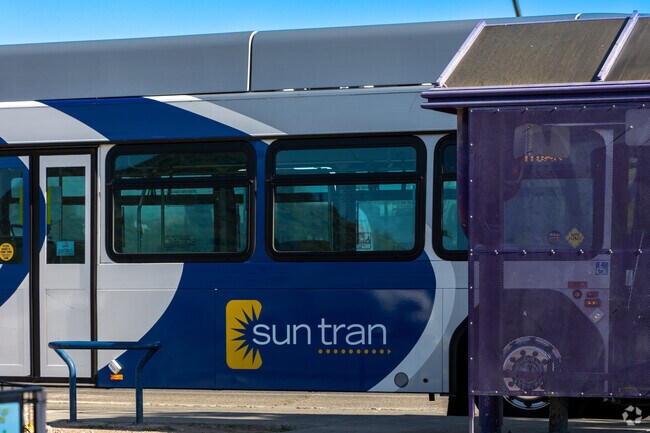 Public transportation is available on main roads in Barrio Hollywood.