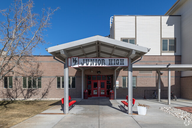 Collaborative projects at Huntley Project Junior High School enhance critical thinking.