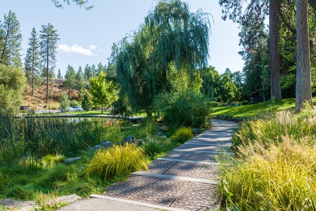 Manito Park has miles of trails that the locals like to walk.