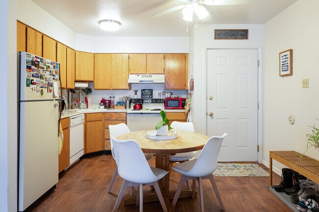 One Park View, Littleton, CO 80120 - photo 2