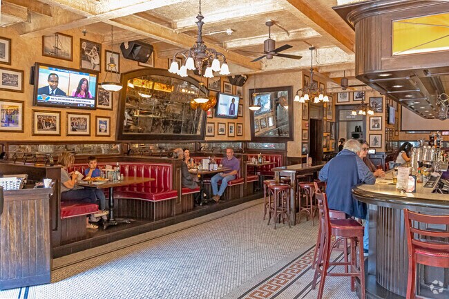 The Brazen Fox in Downtown White Plains is a local favorite for Woodcrest Heights residents.