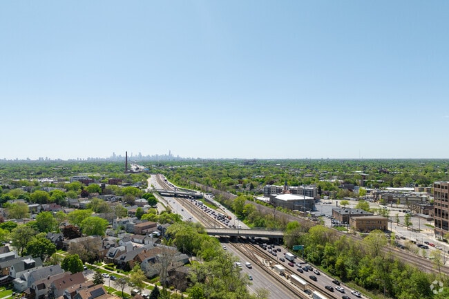 Interstate 90 runs through Jefferson Park and is a convenient way to get to the city.