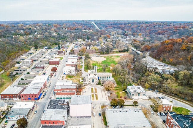 Excelsior Springs is 30 miles northeast of Kansas City and is famed for its spring water discovered by Travis Mellion.