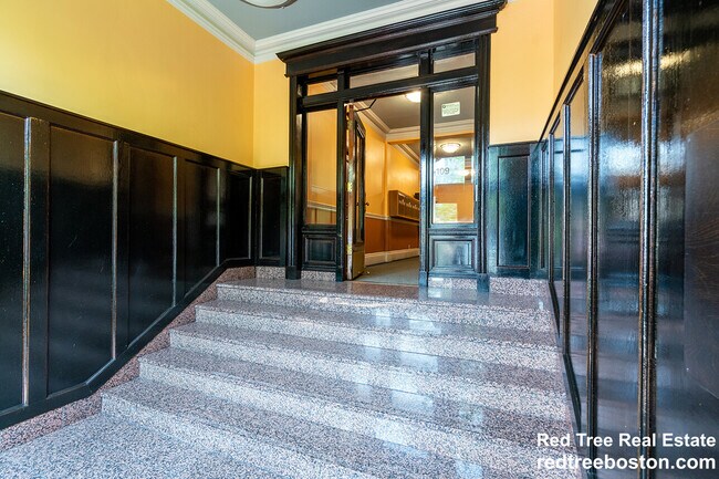 105 Queensberry St unit 9, Boston, MA 02215 - photo 5