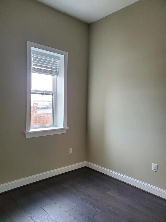 Bedroom with 12 foot ceilings