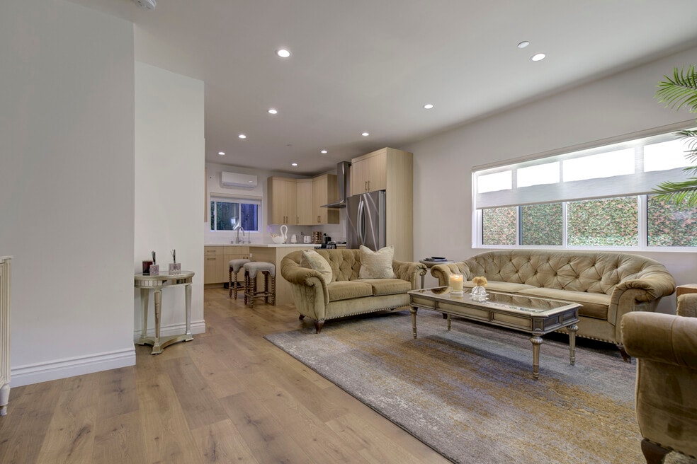 5206 Goodland Ave, Valley Village, CA 91607 - photo 1