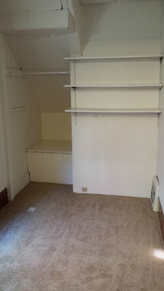 904 Vine St, La Crosse, WI 54601 - photo 7