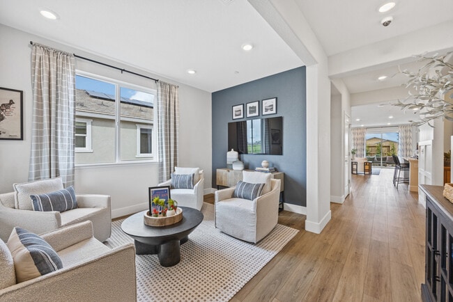 10211 Madeira Ranch Drive St unit 36664084, Elk Grove, CA 95757 - photo 5