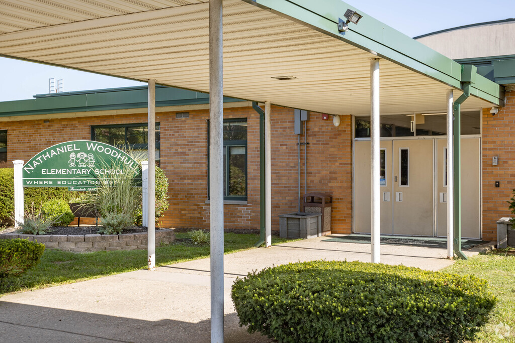 The Nathaniel Woodhull Elementary School has about 690 students enrolled in grades K-5.