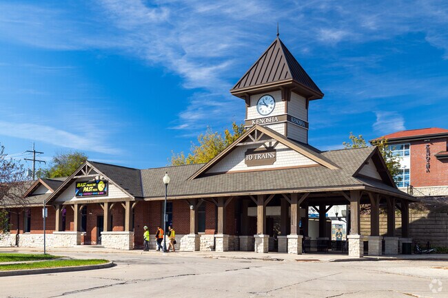 Lance residents can take advantage of the nearby Kenosha Metra station.