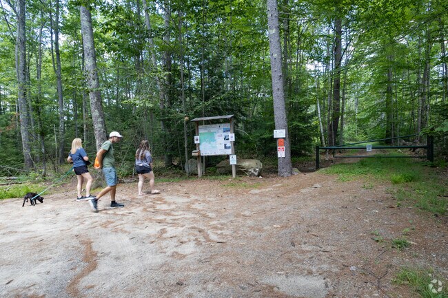 A true gem for outdoor lovers, the Milton area offers ample opportunities for exploration on its many hiking trails.