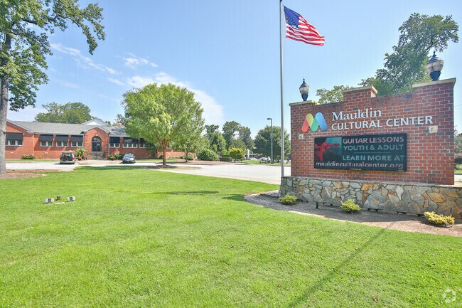 Mauldin's cultural center hosts events and features many artists work.