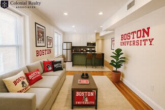 73 Thatcher St Unit 303, Brookline, MA 02446