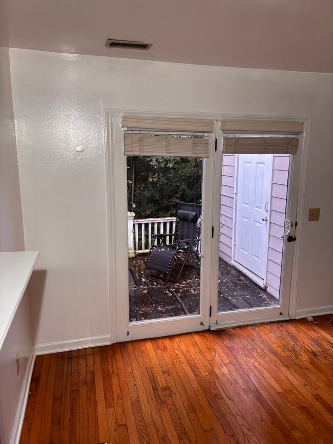 615 Morehead Ave, Greensboro, NC 27401 - photo 3