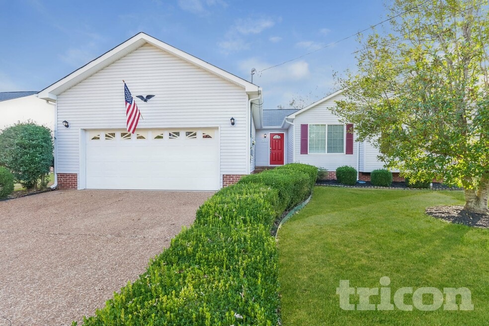 437 Bradford Cir, Columbia, TN 38401 - photo 1