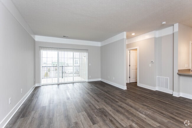 1BR, 1BA - 976SF - Living Room