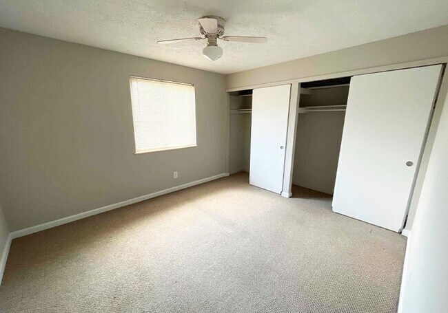 525 Lowell Ave unit 525-13, Cincinnati, OH 45220 - photo 2