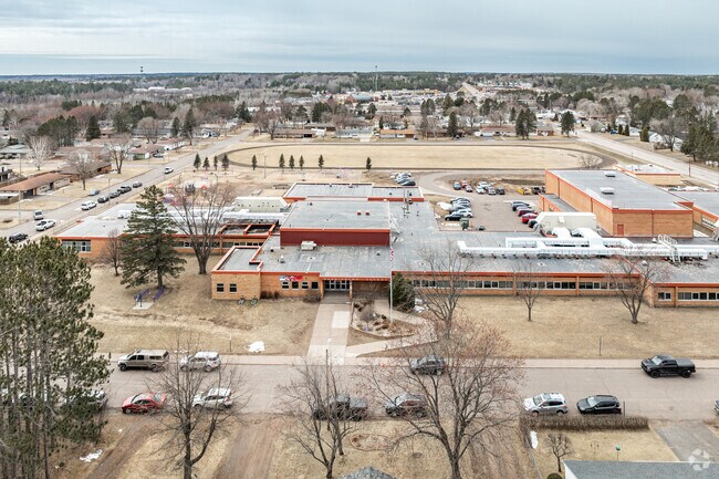 Washington Elementary School is located in Cloquet MN.