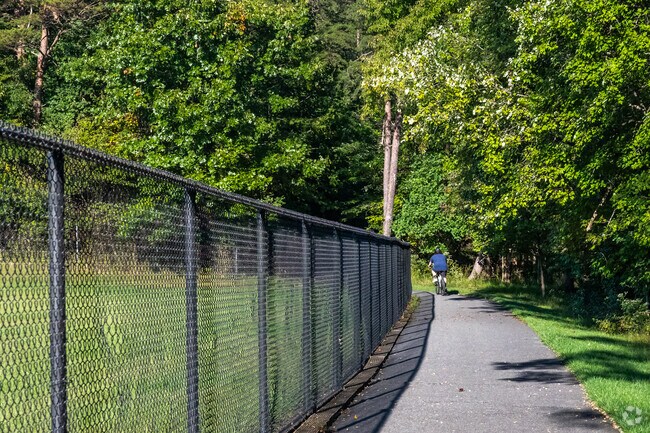 Matthew Henson Trail is the perfect spot for a long bike ride near Connecticut Avenue Park.