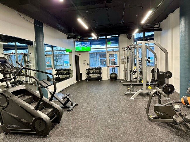 Limestone Court, Bellevue, WA 98004 - photo 4