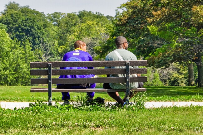 Washington Park offers over 100 acres of green space near Cold Spring Park.