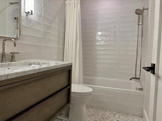 236 Newbury St unit 1, Boston, MA 02116 - photo 5
