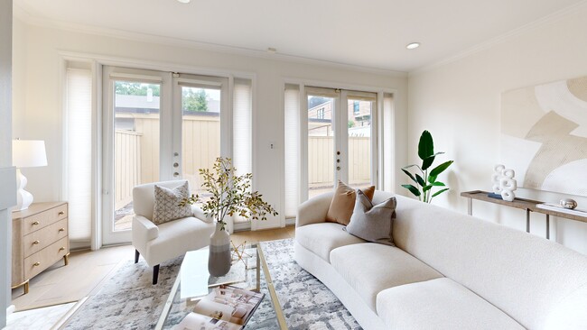 1228 Fountain View Dr unit 180, Houston, TX 77057 - photo 2