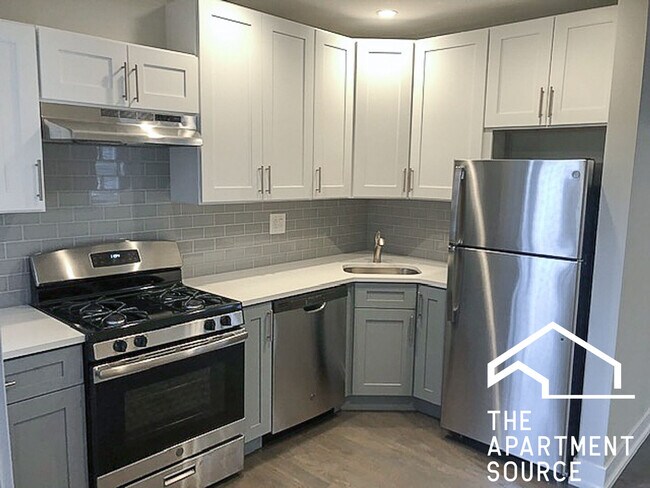 1932 W Winona St unit 3, Chicago, IL 60640 - photo 3